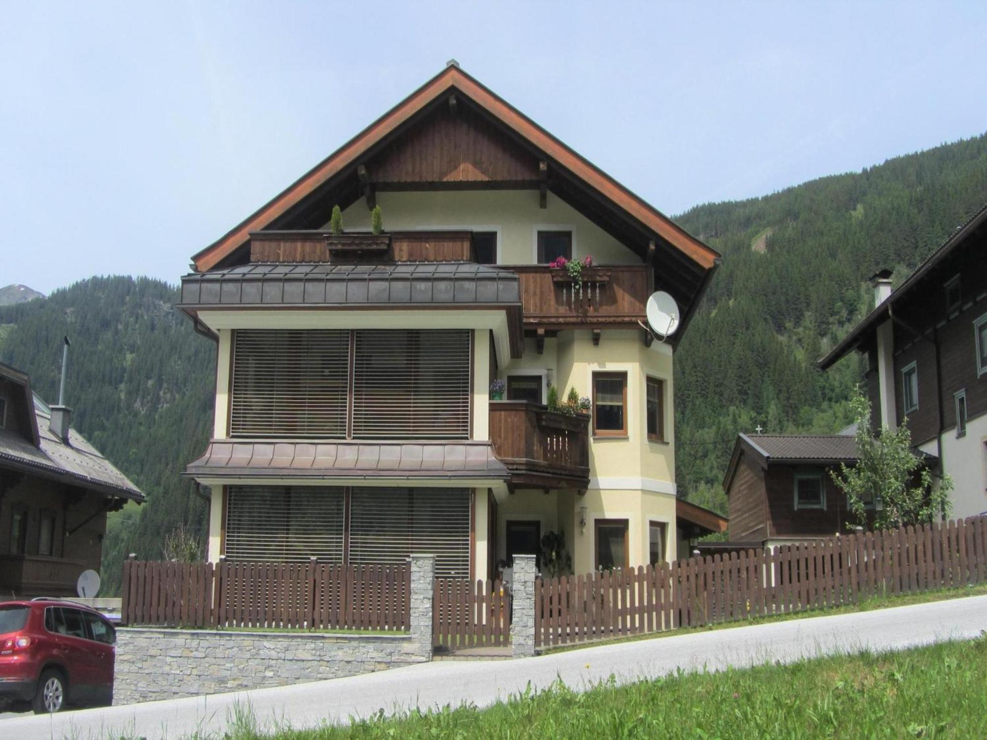 Flat In Krimml With A Balcony Apartment Exterior photo